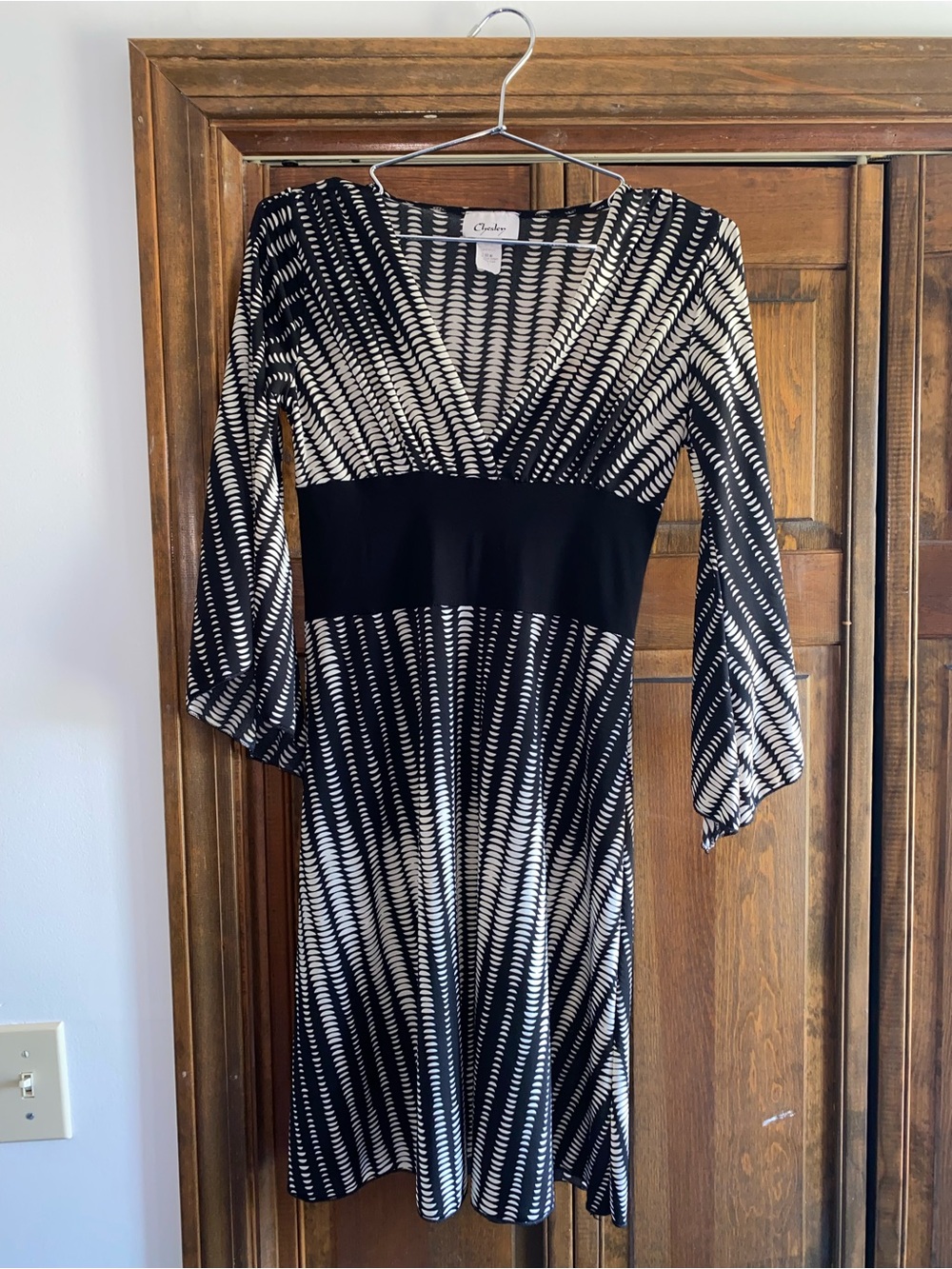 Vintage 90s Chesley Black & White V-Neck A-Line Dress, size L, made in USA